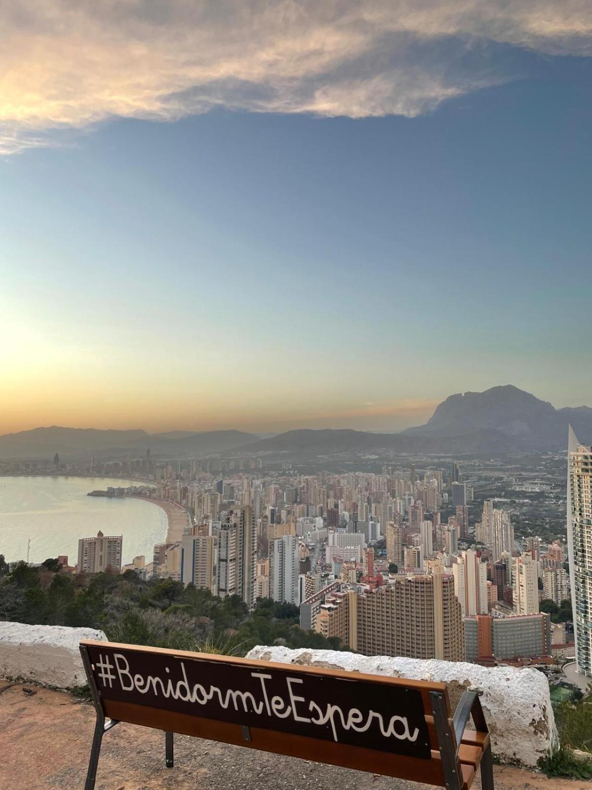 Apartamento Exclusivo En La Playa 9 Benidorm Bagian luar foto